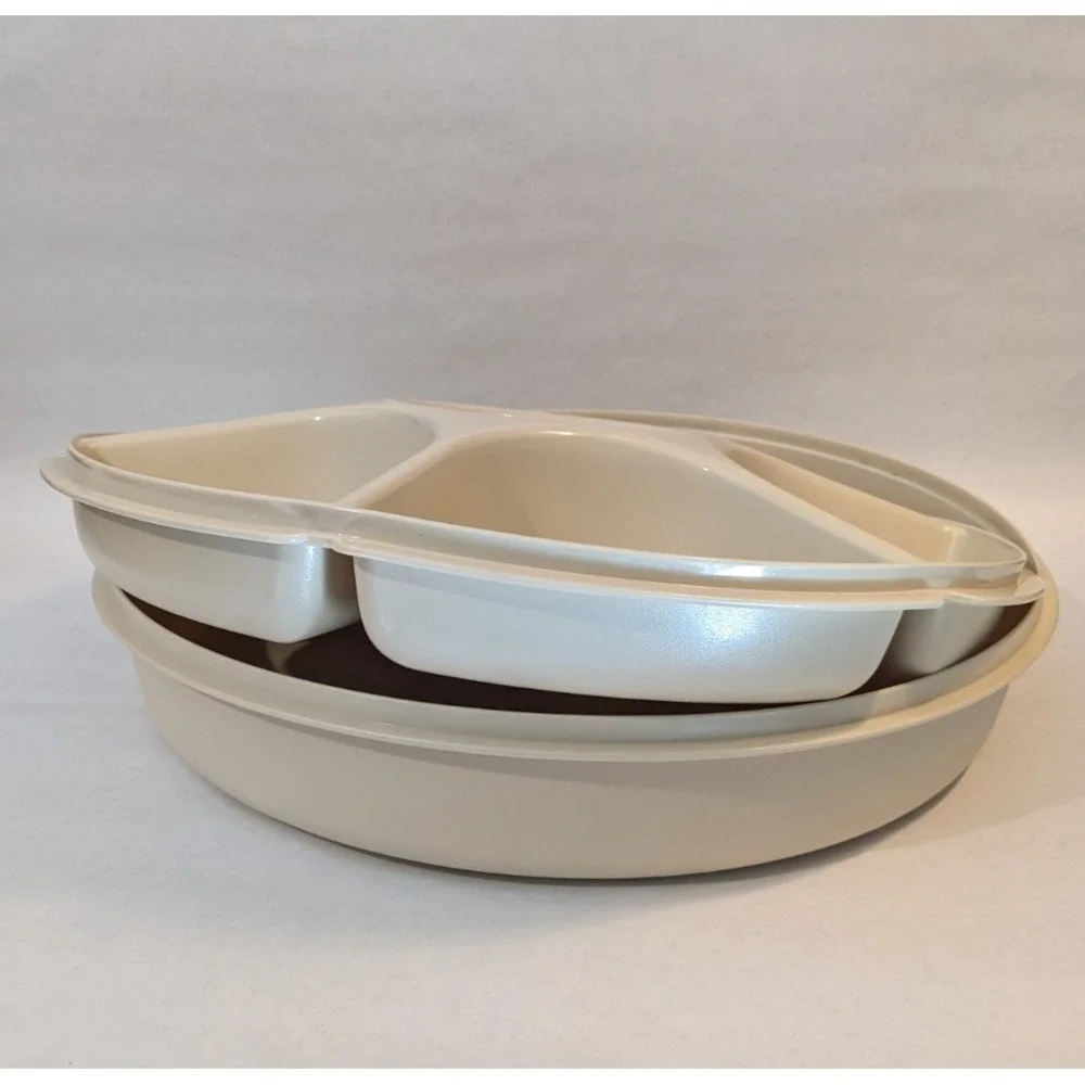 Vintage Tupperware XL Veggie Tray Almond Divided Party Relish Platter With Lid